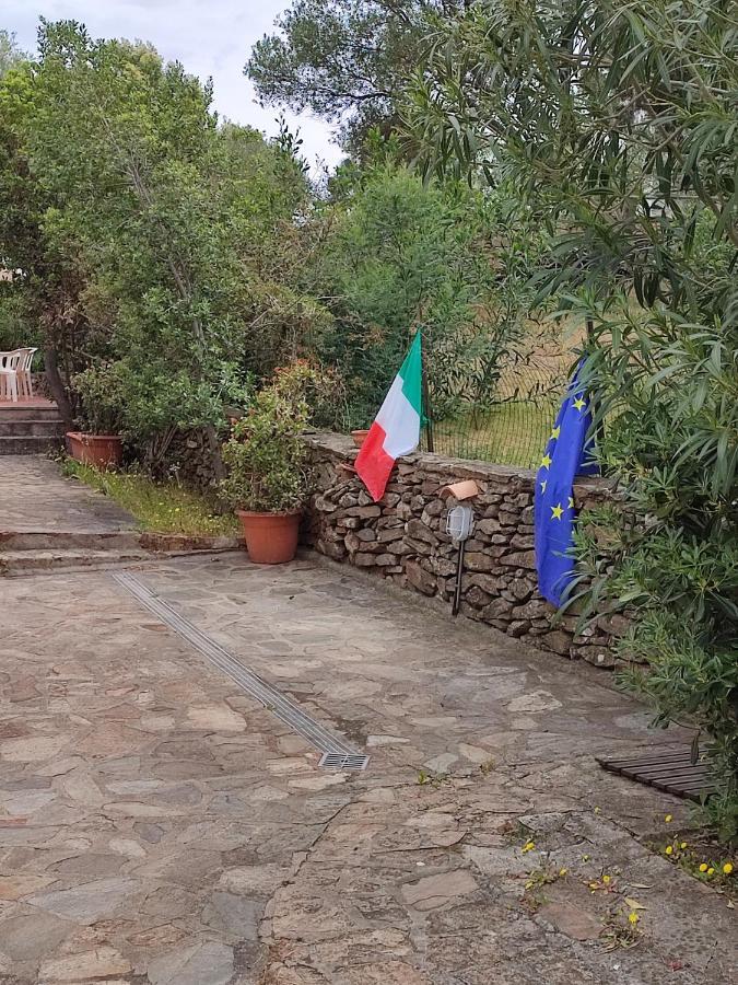 Villetta Cala D'Ambra San Teodoro  Buitenkant foto